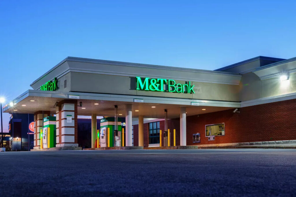 M&T Business Banking Review (MandT)